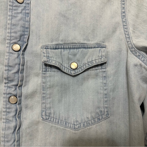 Abercrombie & Fitch Slim Fit Chambray Pearl Snap Button Up Men Small Blue - Picture 5 of 6